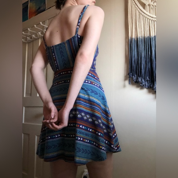 Colourful abstract summer dress - Picture 5 of 6